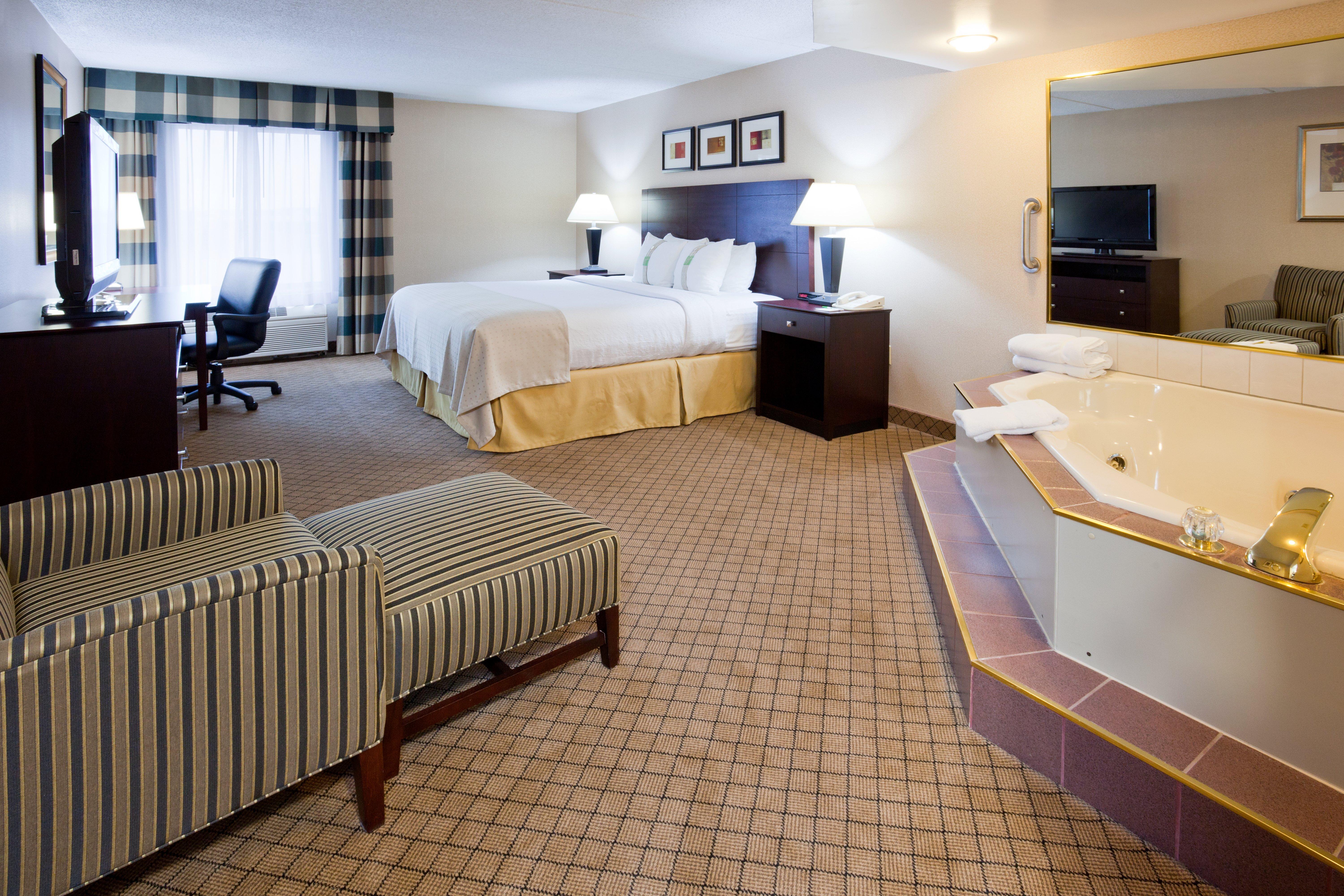 Holiday Inn & Suites Wausau-Rothschild By Ihg Esterno foto